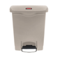 CONTENEDOR DE PEDAL STREAMLINE STEP ON® RESINA FRONT STEP, 8 GAL